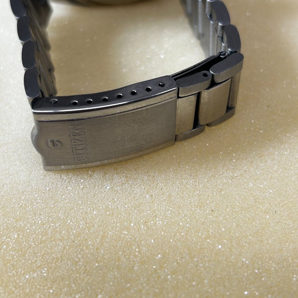 Citizen Challenge Timers Automatic Winding Watch - image 6